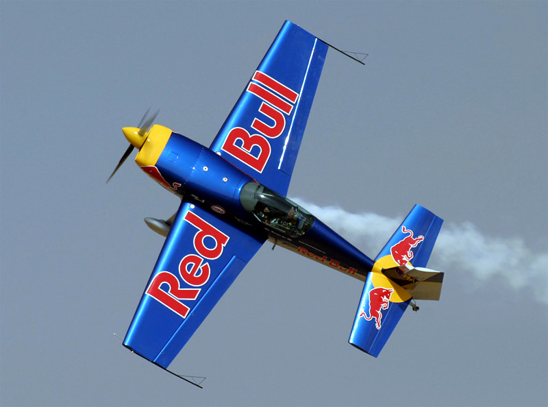 extra-ea-300-red-bull